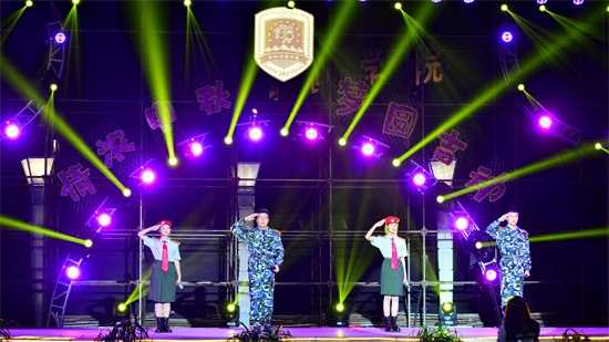 ACC_2395张亚东 摄.JPG
