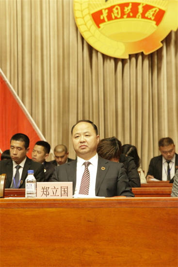 2吉林动画学院董事长、院长郑立国出席“双代会”.jpg