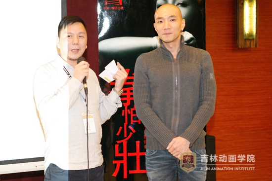 4-主持人与BBDO大中华区执行创意总监梁伟丰先生.jpg